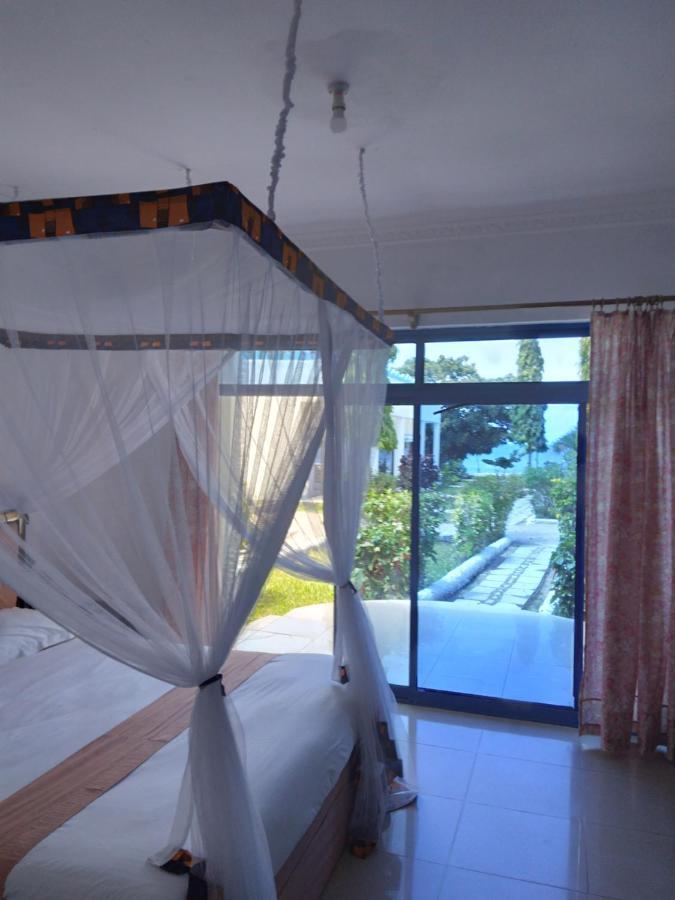 Coconut Tree Village Beach Resort Uroa Εξωτερικό φωτογραφία