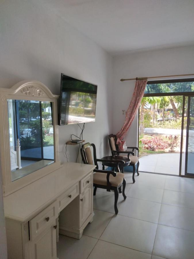 Coconut Tree Village Beach Resort Uroa Εξωτερικό φωτογραφία